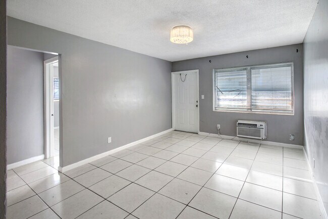 sala de estar - 2230 Douglas St