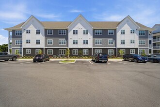Building Photo - 1728 Vankar Dr