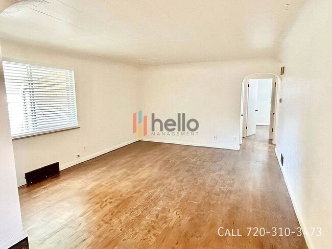 Building Photo - 208 S Ammons St