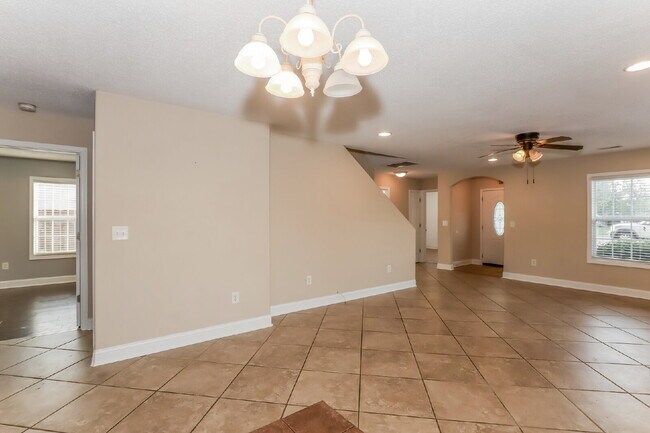 Foto del edificio - "Spacious 4-Bed, 3-Bath Haven in Myrtle Beach - Your Perfect Coastal Retreat!"