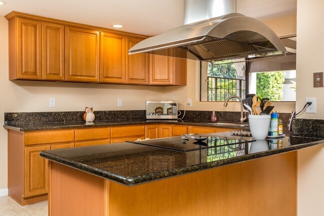 Cocina - 6671 Reservoir Ln