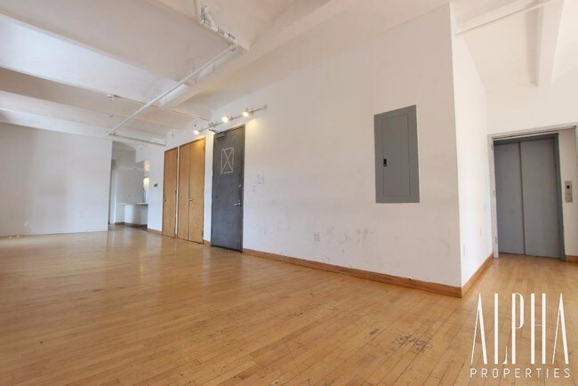 Foto del edificio - 365 1st Ave