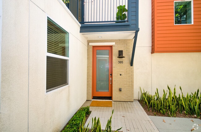 Building Photo - 9914 Artesia Blvd