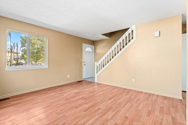 Foto del edificio - 6317 E 78th Way