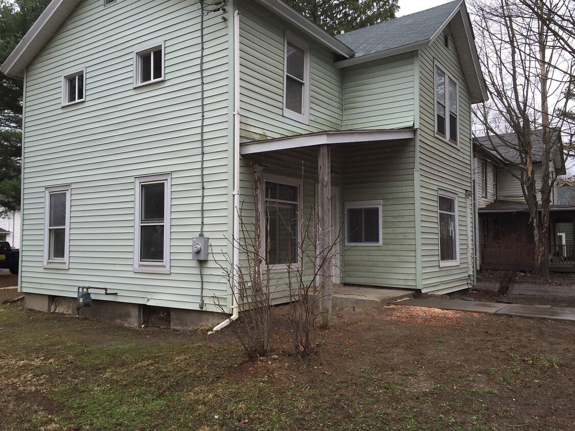 247 Chestnut St, Oneonta, NY 13820 Townhome Rentals in Oneonta NY