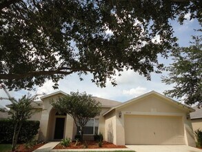 Building Photo - 2610 Vinedale Ave