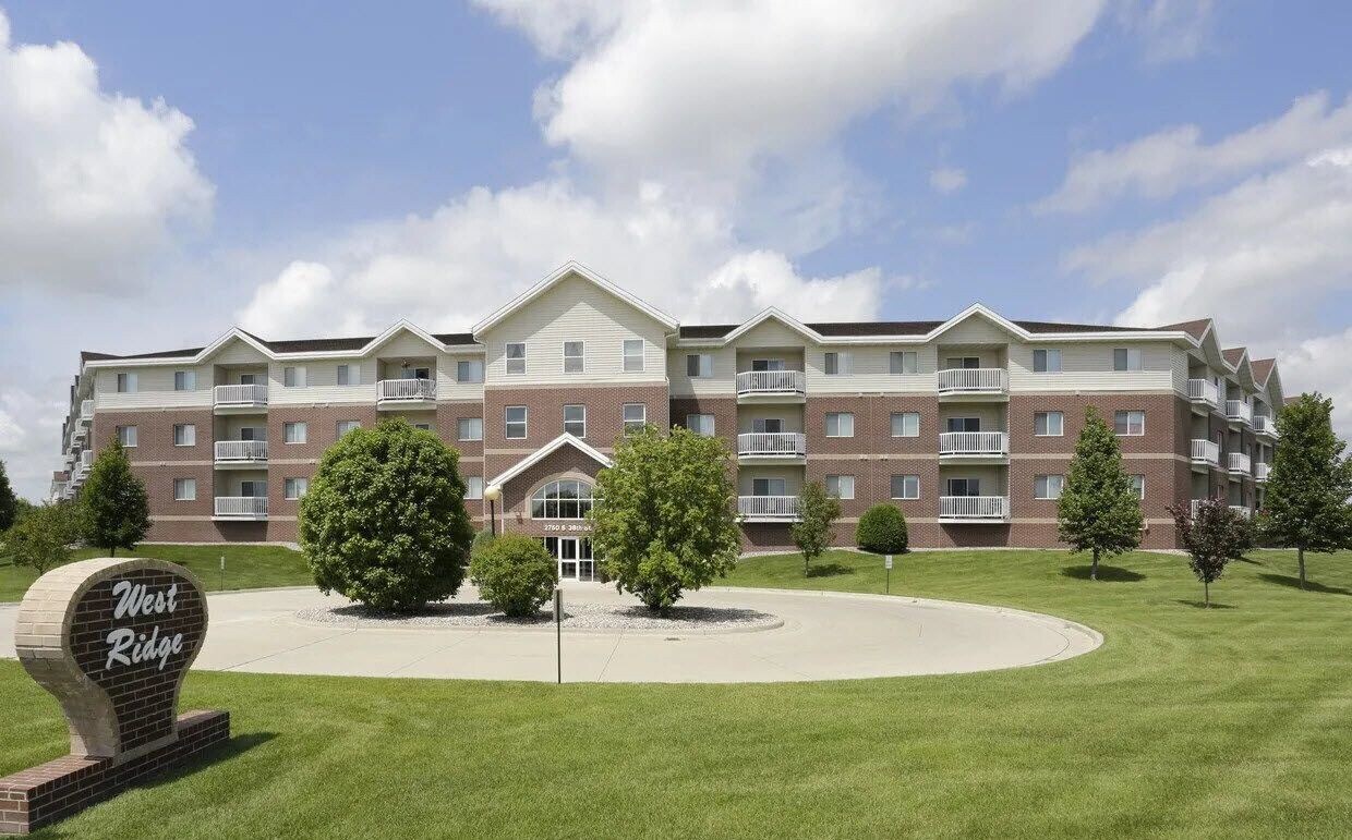 West Ridge Apartments 2750 S 38th St Grand Forks, ND