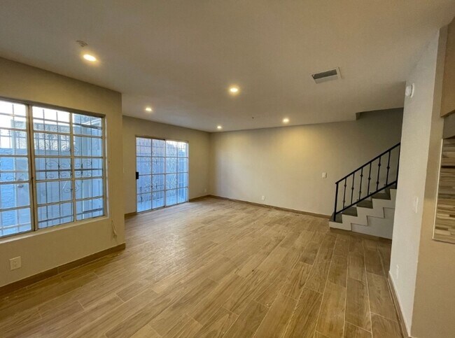 Foto del edificio - 2012 E 73rd St