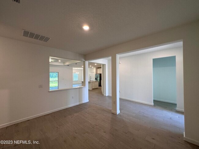 Building Photo - 10017 Tumbled Stone Pl