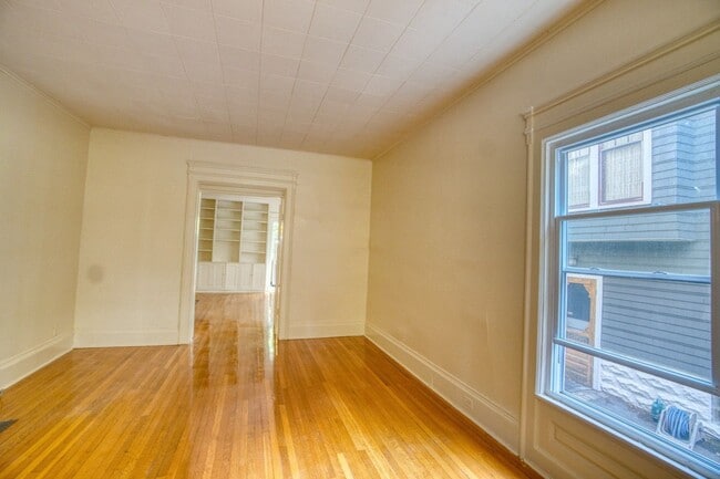 Building Photo - 117 Concord Pl