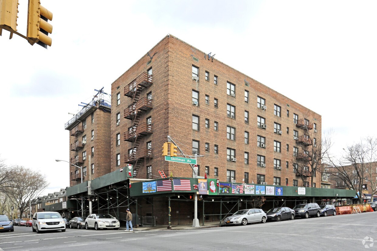 3989 50th St, Woodside, NY 11377 Apartments Woodside, NY