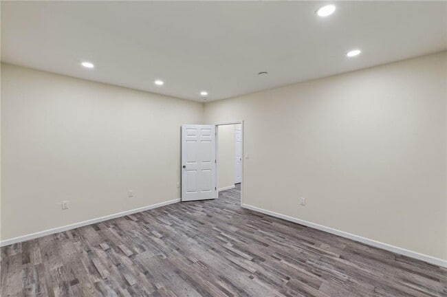 Building Photo - 160 Janney Cir
