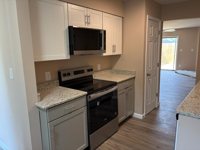Foto del edificio - 5902 Shady Grove Cir