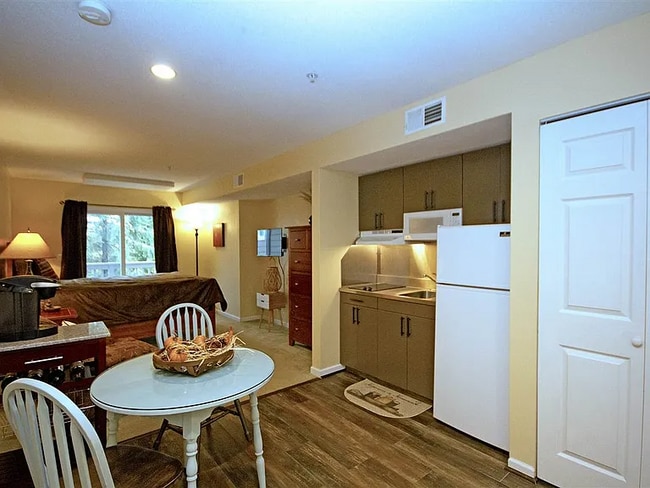 Building Photo - 2076 Stone Ridge