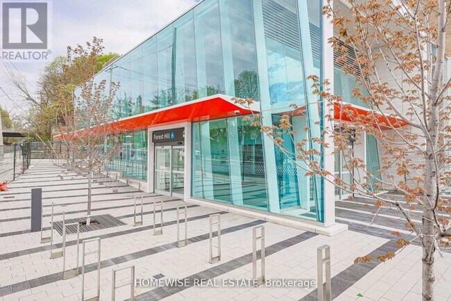 Photo du bâtiment - 2020-2020 Bathurst St