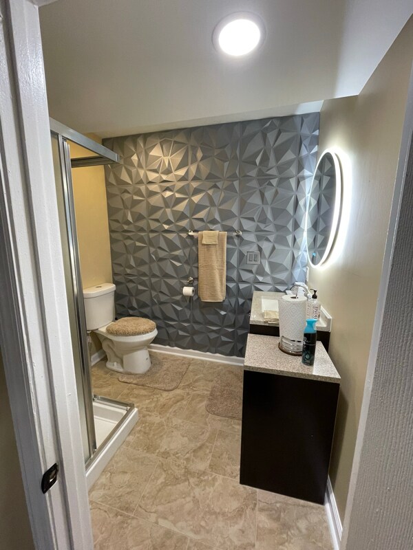 Foto del edificio - 115 Ivy log Pl