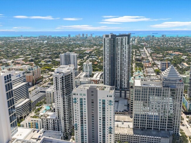 Foto del edificio - 350 SE 2nd St
