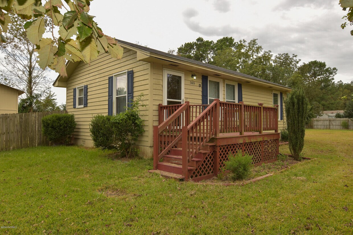 Primary Photo - 565 Koonce Fork Rd