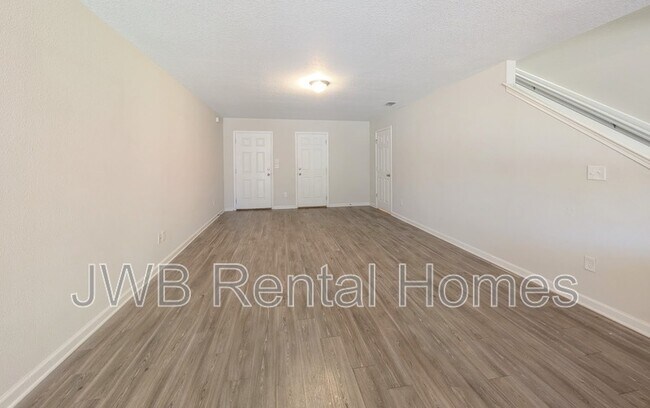 Foto del edificio - 4407 Melissa Ct W