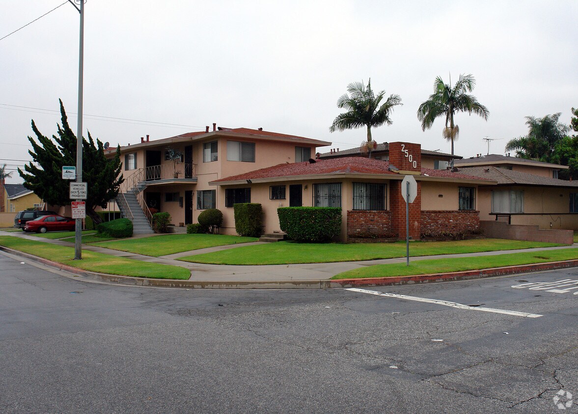 Foto del edificio - 2500 W El Segundo Blvd