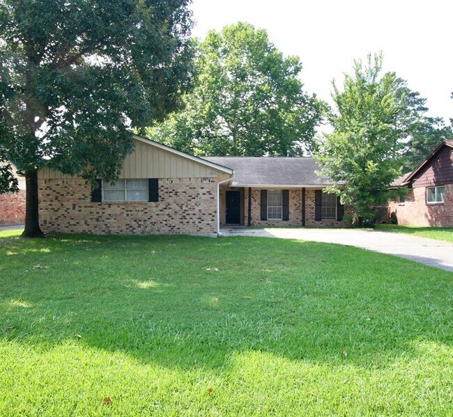 Building Photo - 2514 Rolling Glen Dr