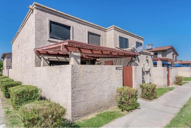 Foto del edificio - 4024 W Reade Ave