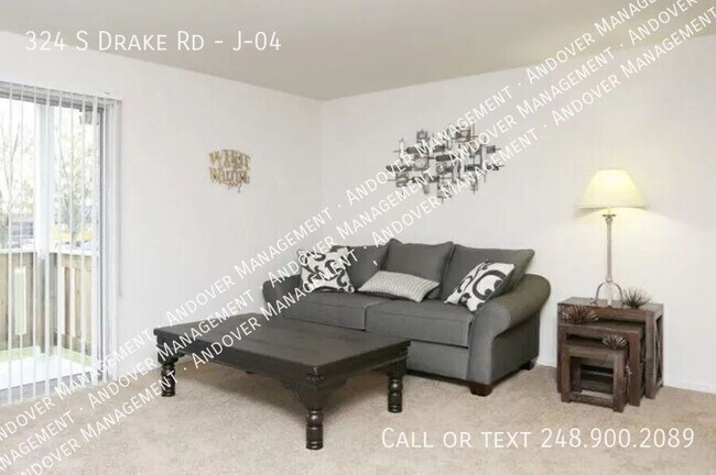 Foto del edificio - 324 S Drake Rd