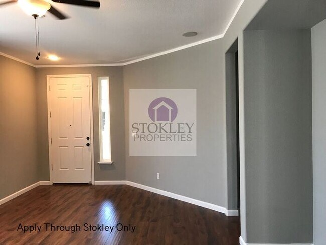 Building Photo - Stokley Properties Presents 553 Ash Street...