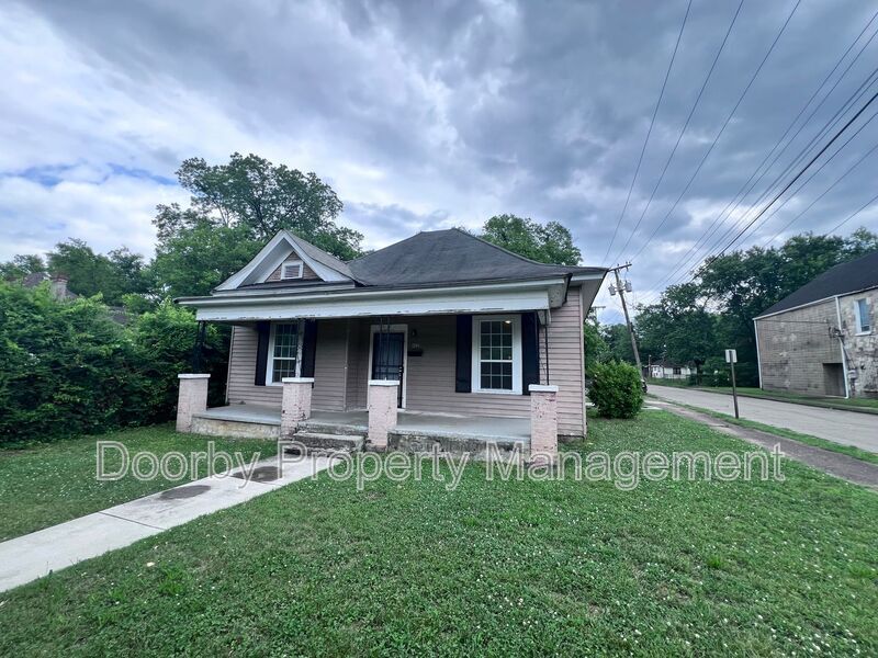 Primary Photo - 4028 Highland Ave