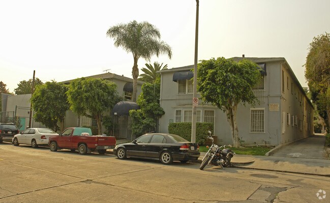 Building Photo - 1811 North Cherokee Avenue