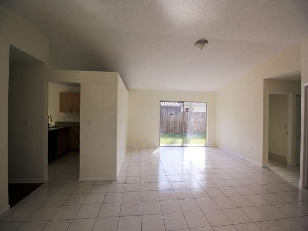 Building Photo - 510 Danville Ter