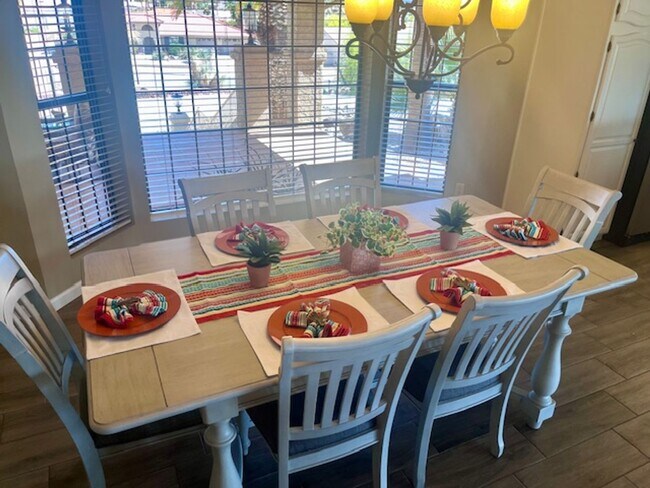 Foto del edificio - Golf Course Pool Home with 4 Bedrooms!