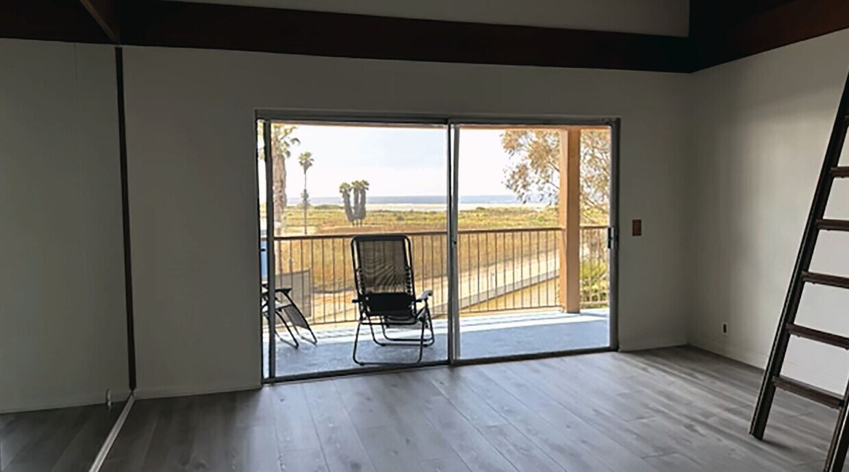 Primary Photo - Coastal Comfort Meets Resort-Style Living ...