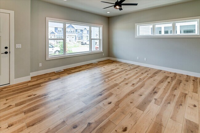 Foto del edificio - 4863 Lacy Rd