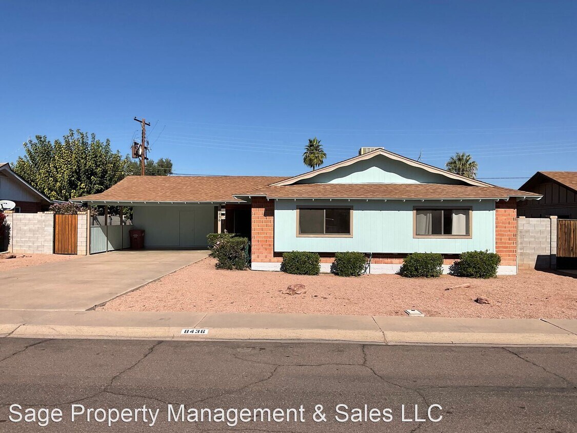 Primary Photo - 3 br, 2 bath House - 8436 E Cambridge Ave