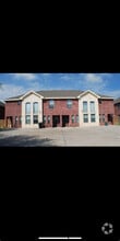 Building Photo - 106 S 48th Ln