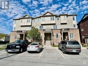 Building Photo - 208-208 Shanly Private