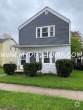 Building Photo - 633 Runnion Ave