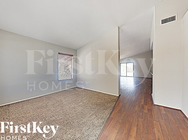 Building Photo - 3167 W Foothill Dr