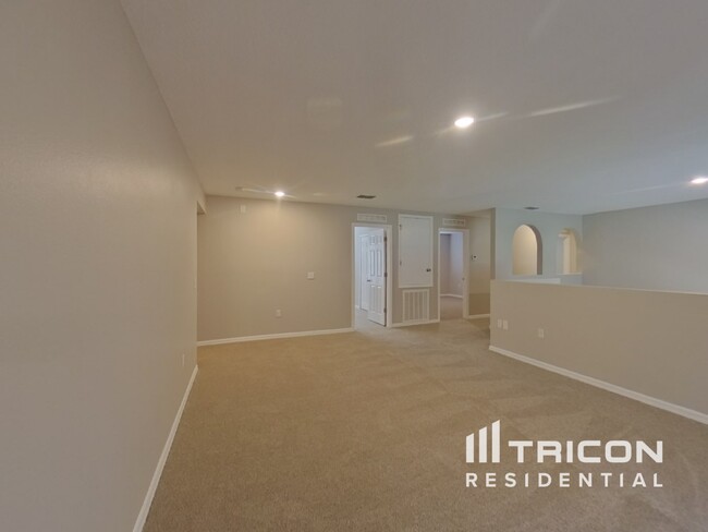 Building Photo - 1814 Torrington Dr