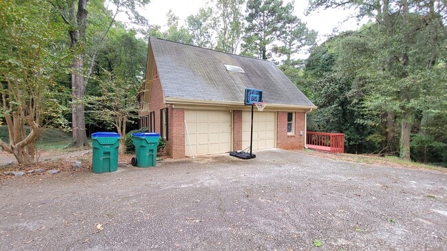 Building Photo - 4843 Carlene Way SW