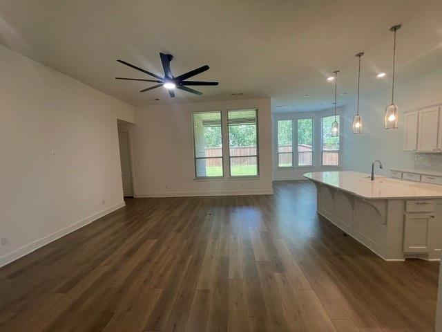 Foto del edificio - 4317 Sanctuary Dr