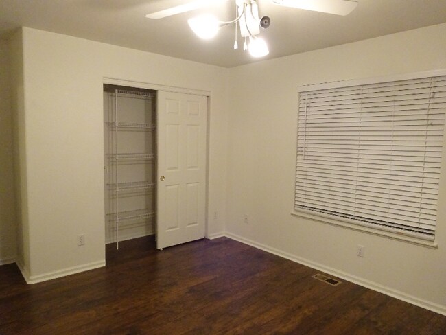 Foto del edificio - 2930 W Stuart St