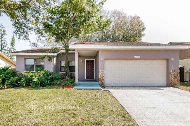 Building Photo - 12783 Pineway Dr