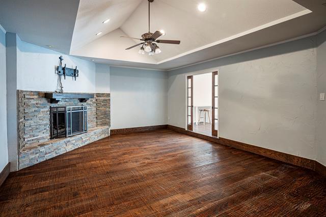 Foto del edificio - 4100 Spring Hollow St