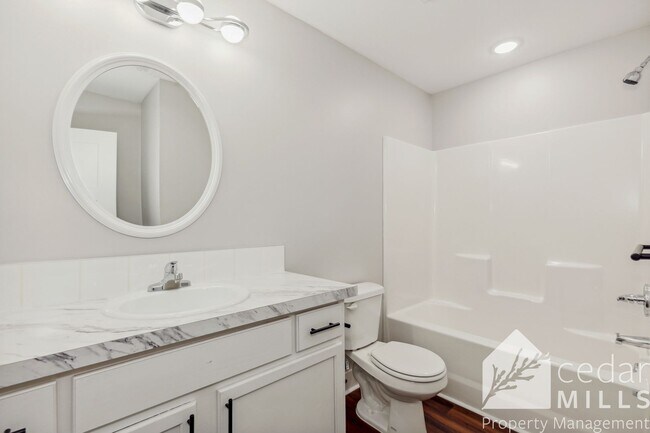 Building Photo - BRAND NEW 3 bed 2 bath duplex available NOW!