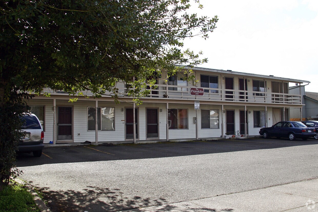Building Photo - 150 NE Jackson St