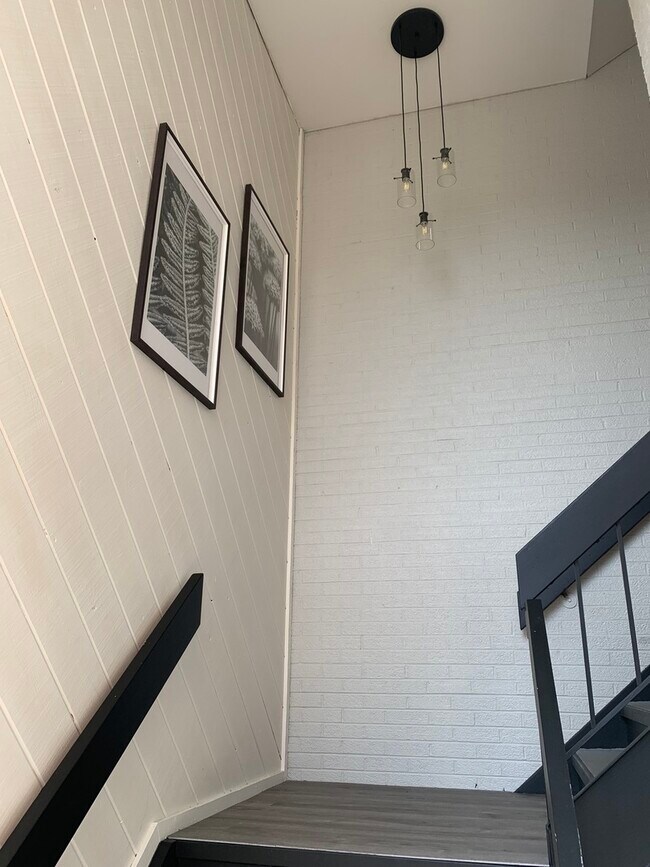 Foto del edificio - 7064 W Higgins Ave