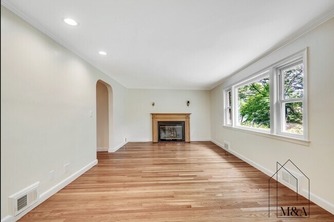 Foto del edificio - 43 Kendall Rd