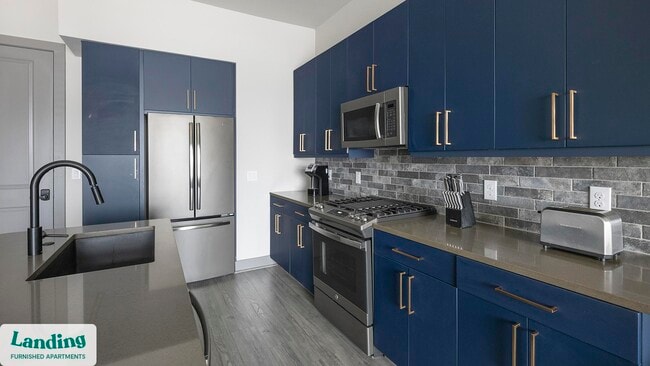 Building Photo - 1215 Sawyer St